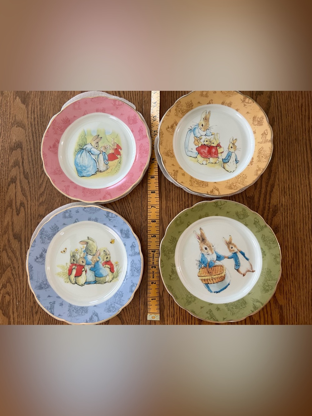 Set of 4 Dessert Zrike Peter Rabbit Beatrix Potter Plates, NWT